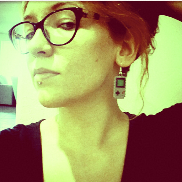 Nintendo GameBoy Earrings Handmade Hypoallergenic - Picture 2 of 3